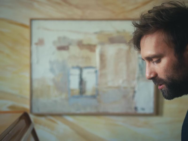 LIONLION – Silent White – still 1