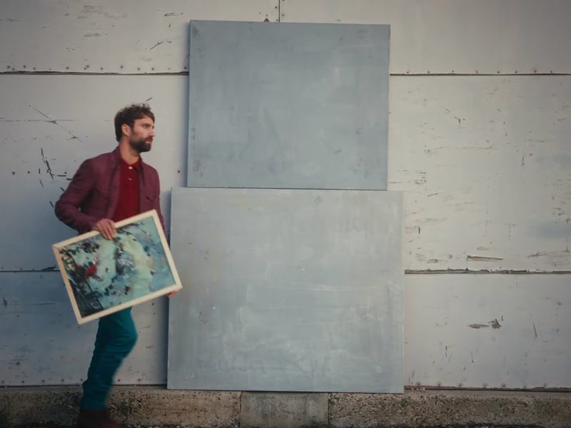 LIONLION – Silent White – still 4